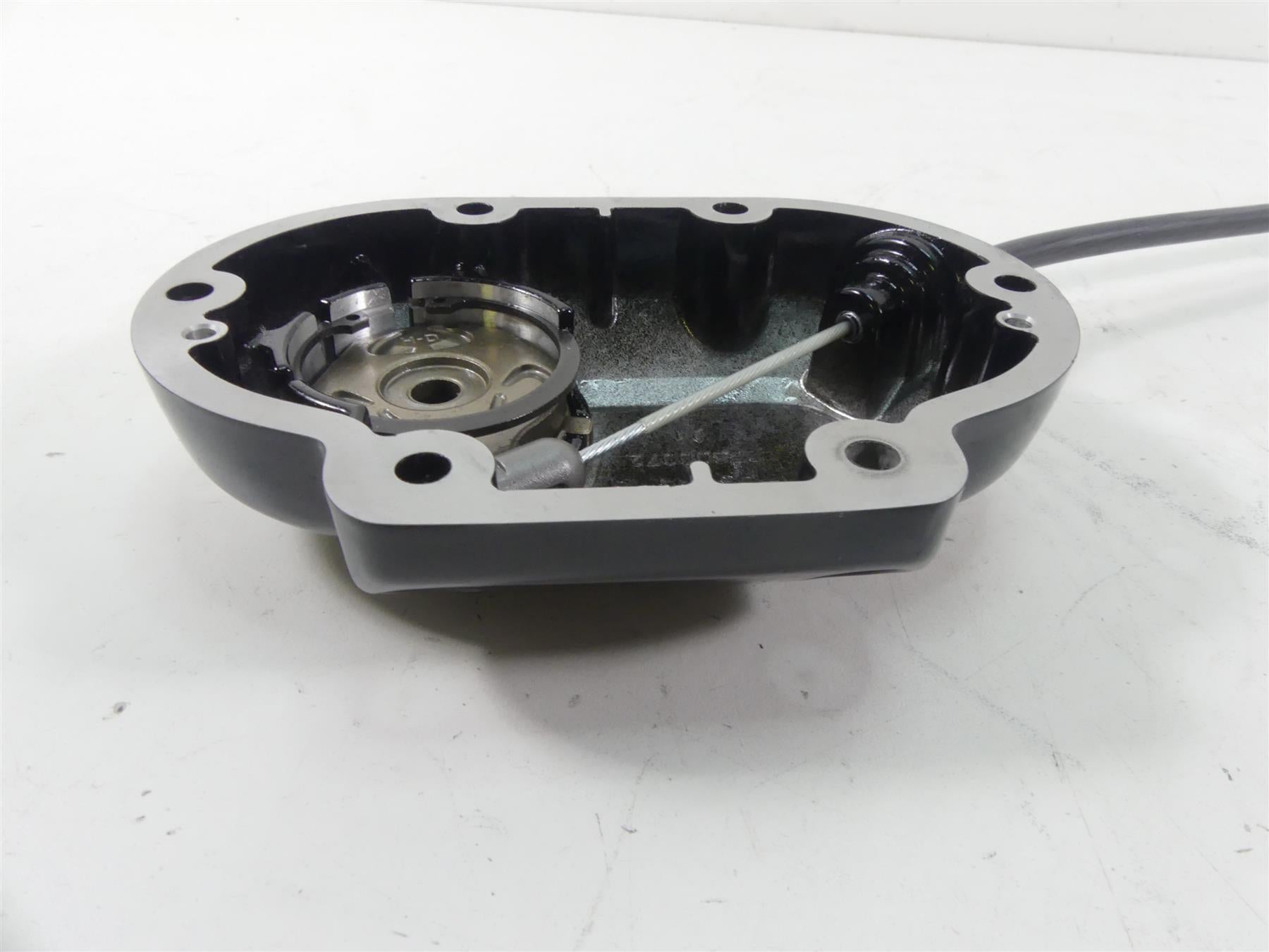 2018 Harley FLHC Softail Heritage M8 Side Transmission Gear Box Cover 25800072 {{ shop.shopifyCountryName }} - Mototech271