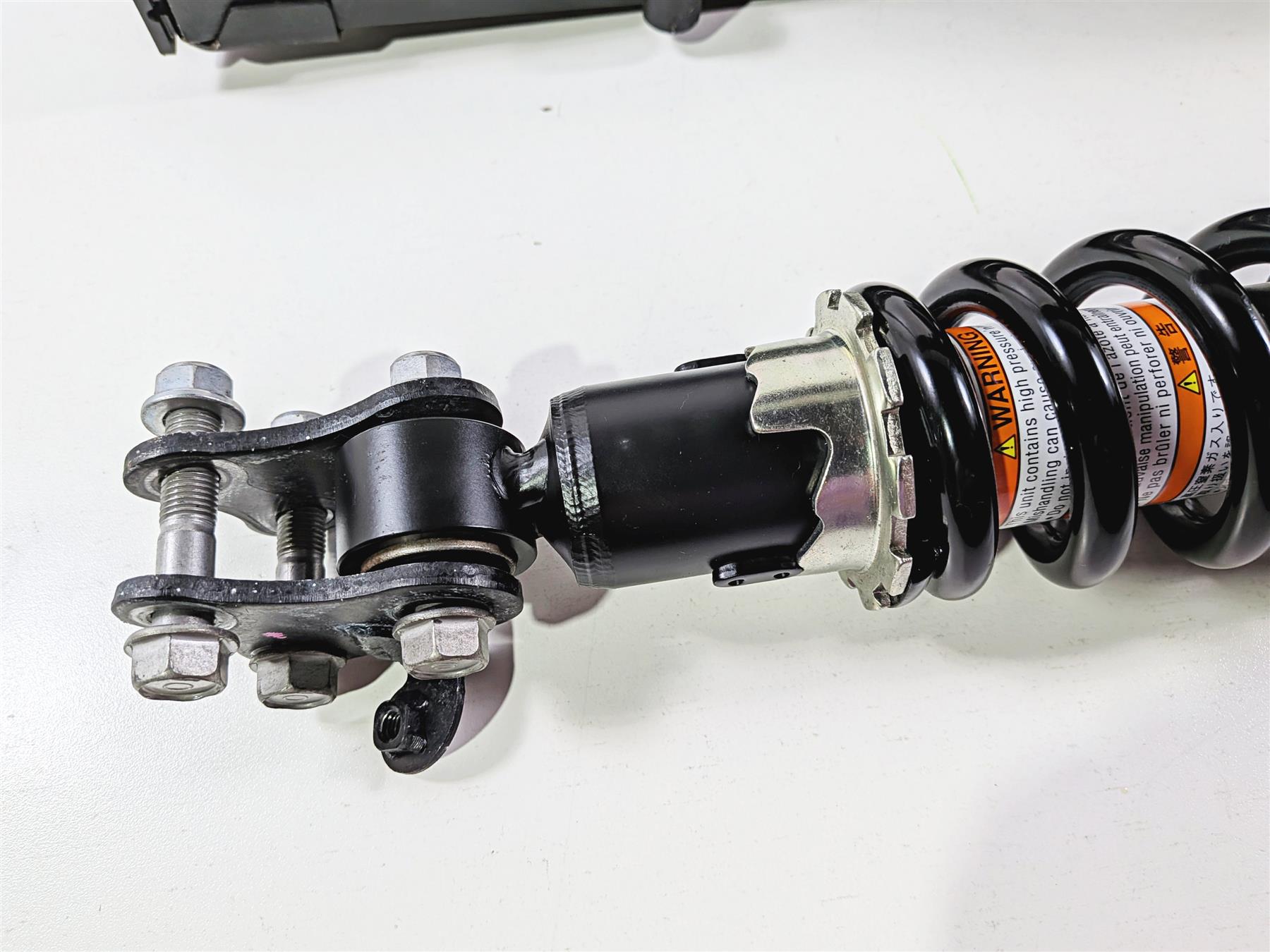 2024 Kawasaki EX500 Ninja 40th An. Rear Swingarm & Shock Damper 33001-0761-18R {{ shop.shopifyCountryName }} - Mototech271