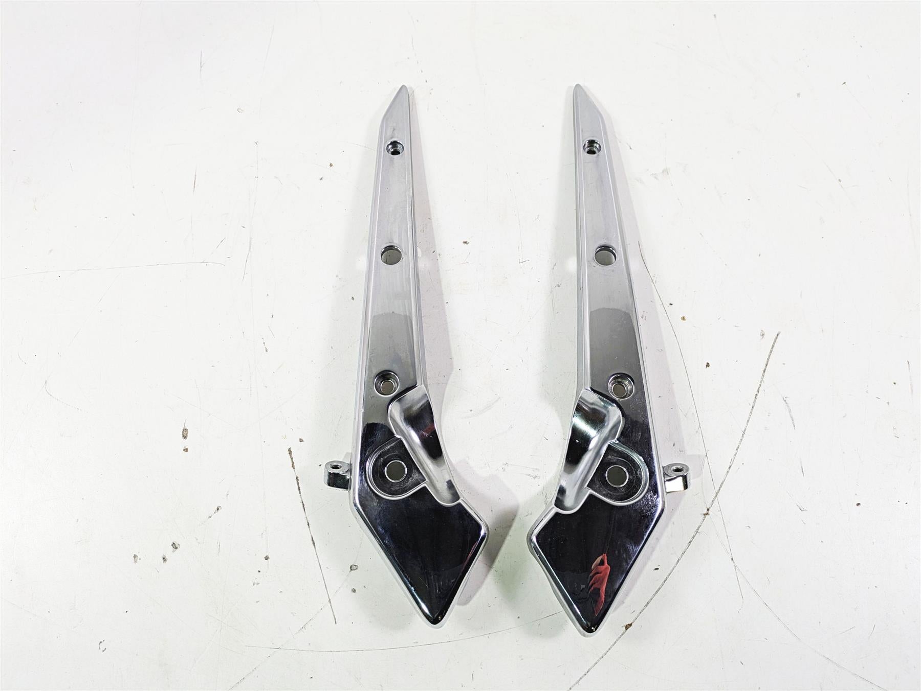 2002 Honda V-Twin VTX1800 C Rear Chrome Fender Frame Struts 77340-MCH-000 {{ shop.shopifyCountryName }} - Mototech271