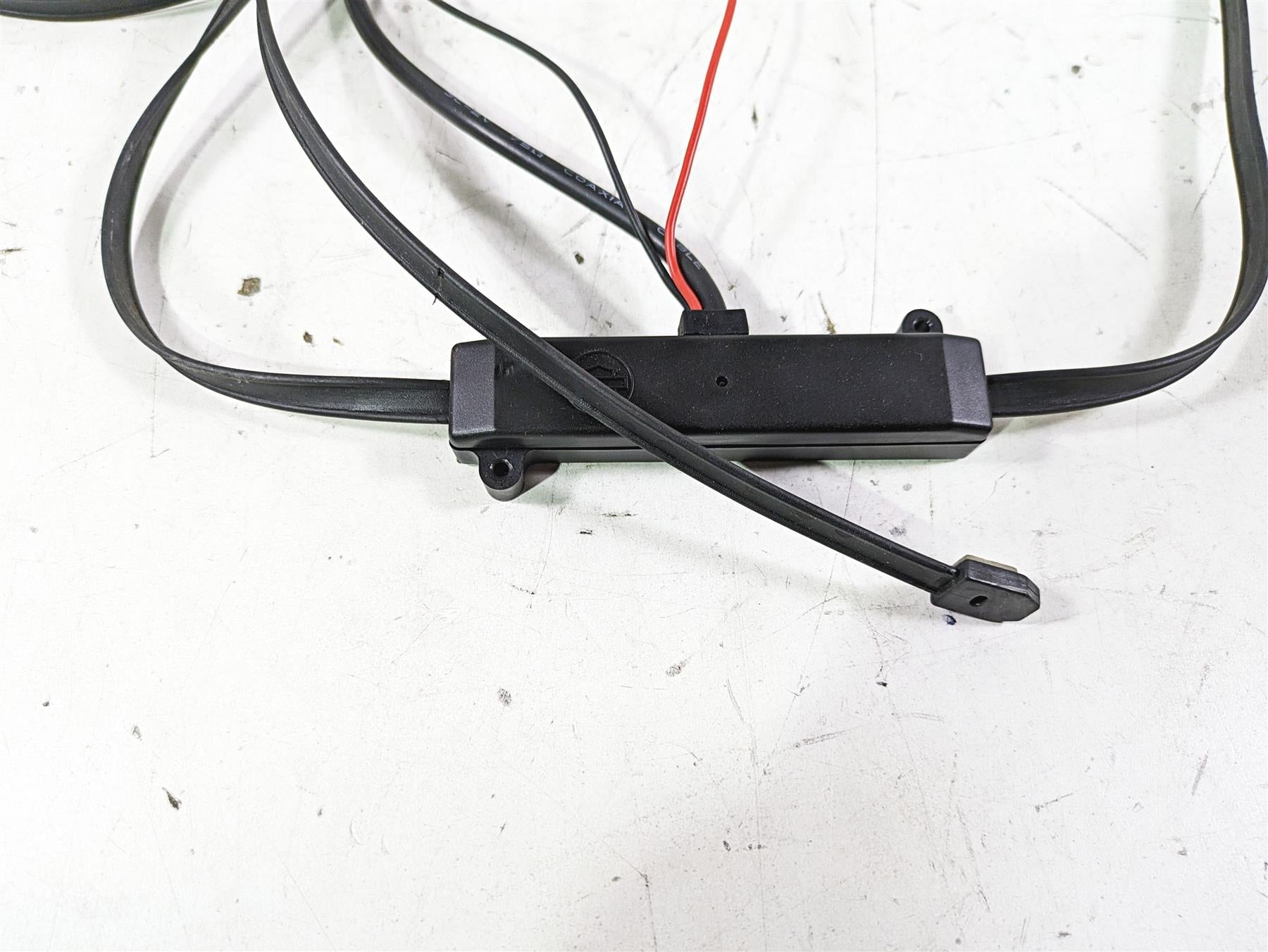 2015 Harley Touring FLHXS Street Glide Hidden Digital Antenna 76000514 {{ shop.shopifyCountryName }} - Mototech271