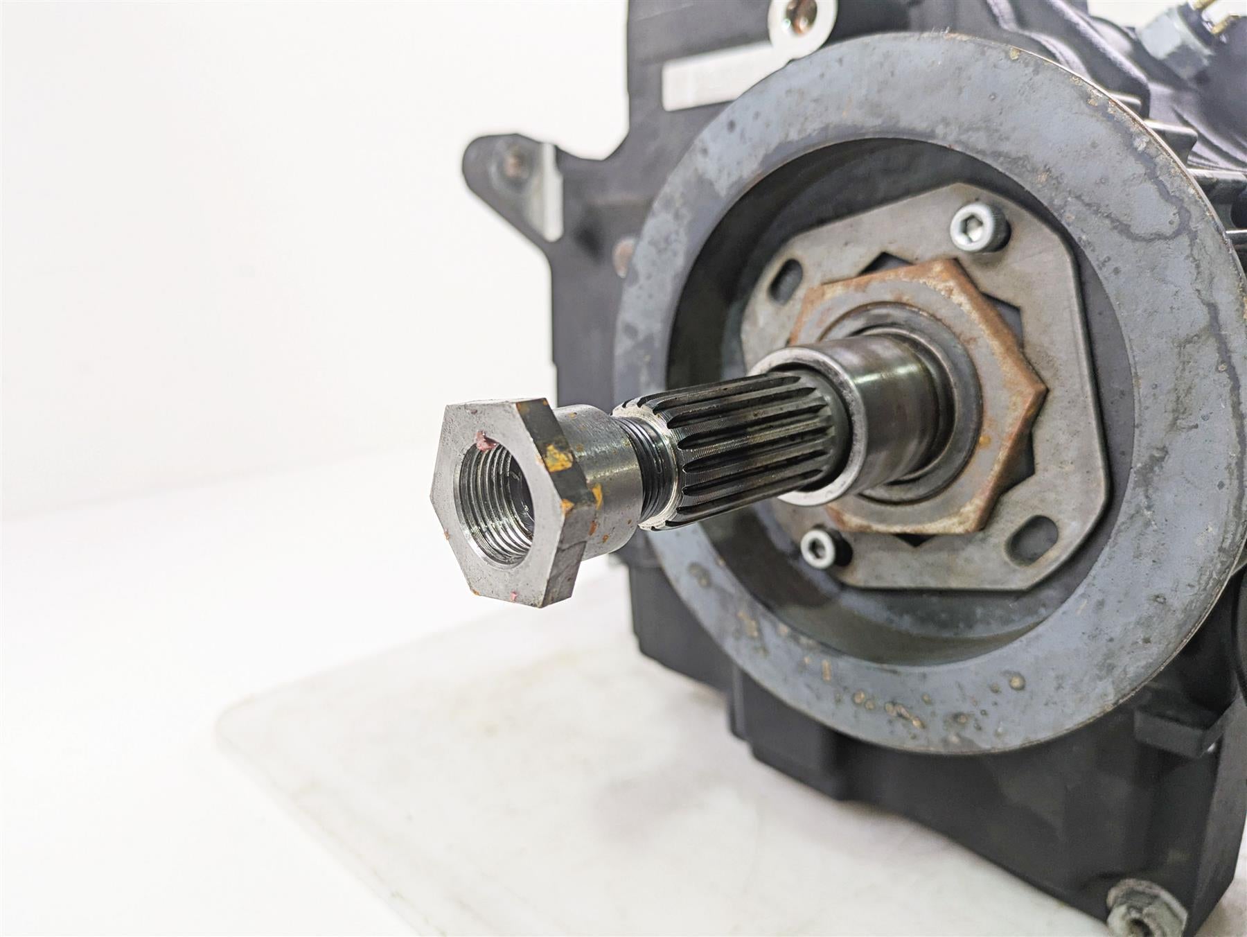 2016 Harley FXDF Dyna Fat Bob Transmission Gear Box 6 Speed 33083-10A {{ shop.shopifyCountryName }} - Mototech271