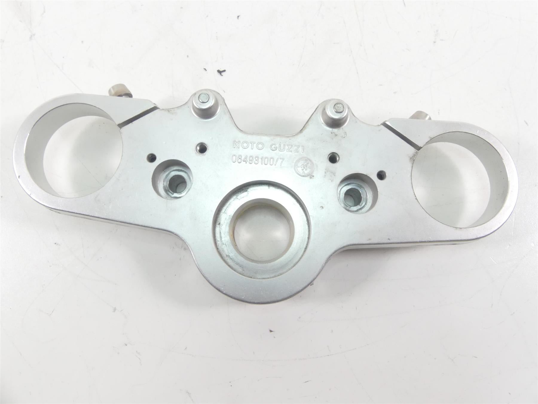 2014 Moto Guzzi Griso 1200 SE 8V Upper Triple Tree 53mm Clamp -Read GU06493100 {{ shop.shopifyCountryName }} - Mototech271