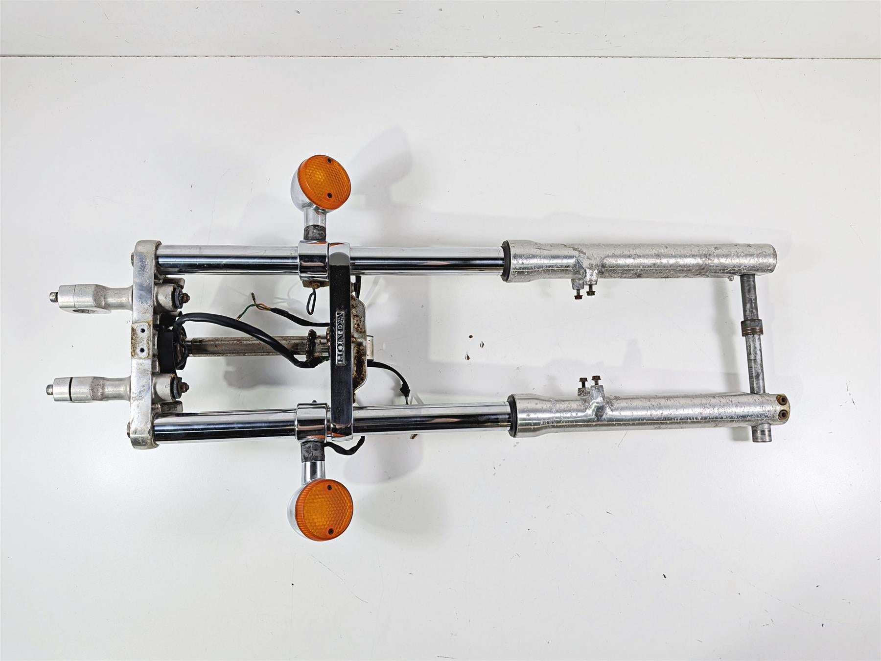 1995 Honda VT600 CD Shadow Deluxe Front End Forks 51400-MZ8-004 51500-MZ8-611