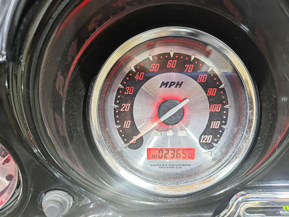 2006 Harley Touring FLHTCU SE CVO Electra Glide Speedo & Gauges Set 23k 67518-04-Mototech271