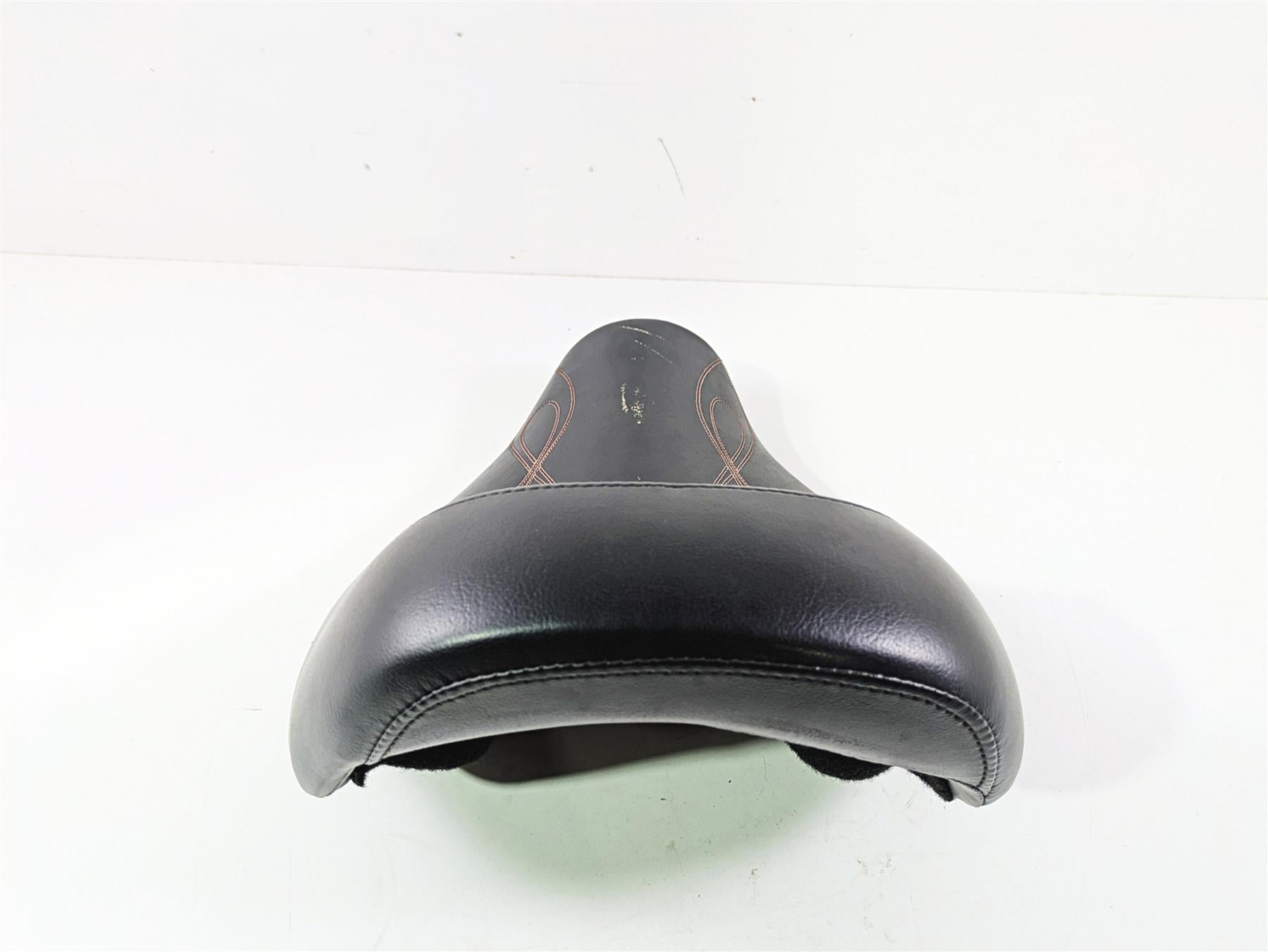 2008 Harley FXCWC Softail Rocker Danny Gray Weekday Solo Seat Flame Stitch {{ shop.shopifyCountryName }} - Mototech271