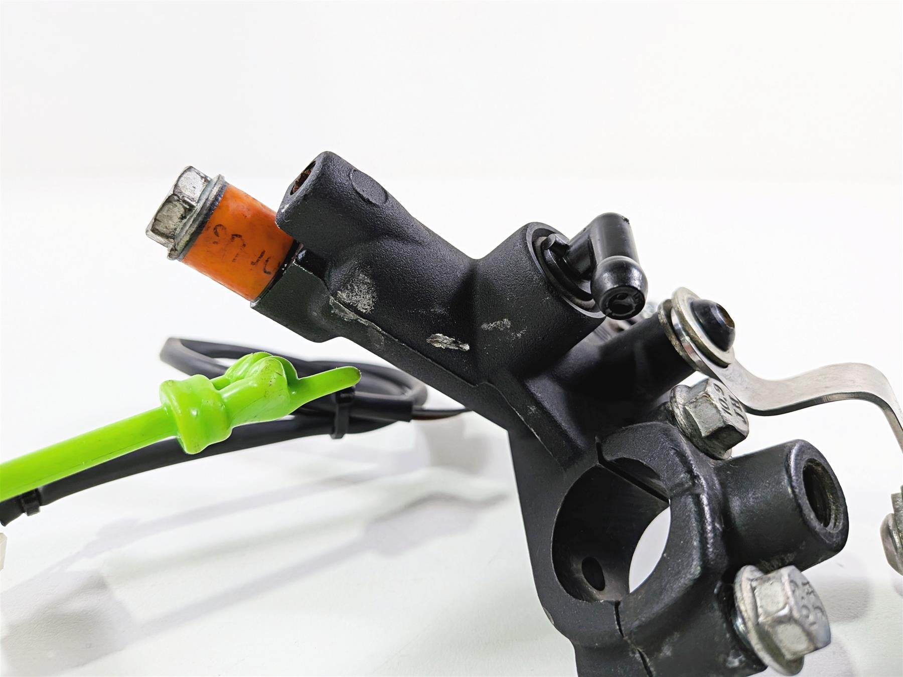2016 Aprilia RSV 1100 Tuono V4 Factory Brembo Front Brake Master Cylinder B044605 {{ shop.shopifyCountryName }} - Mototech271