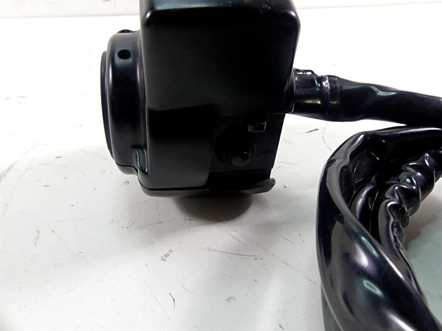 2011 Harley Touring FLTRX Road Glide Left Hand Audio Control Switch 71682-06A {{ shop.shopifyCountryName }} - Mototech271