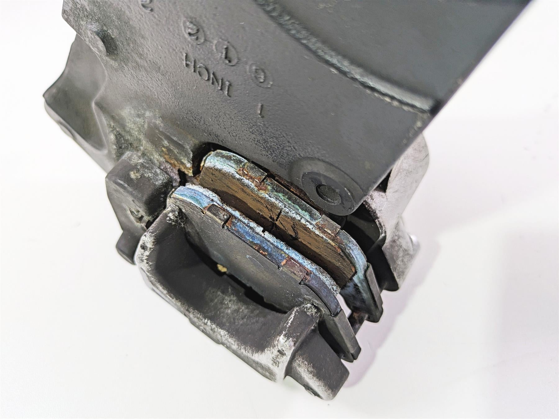 2007 Harley Sportster XL1200 C Rear Brake Caliper & Mount 42029-07 {{ shop.shopifyCountryName }} - Mototech271