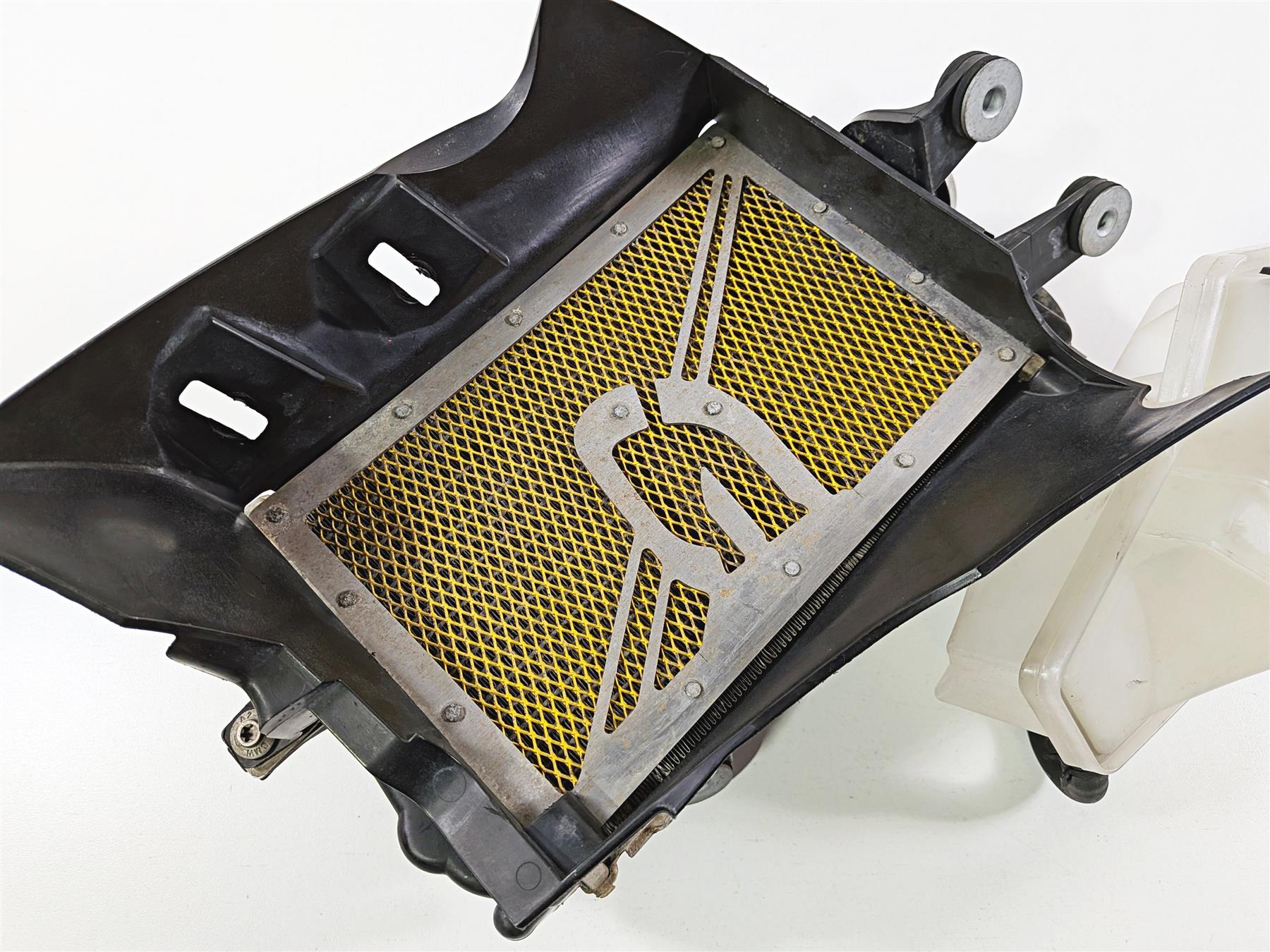 2015 BMW R1200GS K50 Right Left Radiator Fan & Covers -No Leaks 17118546416 {{ shop.shopifyCountryName }} - Mototech271