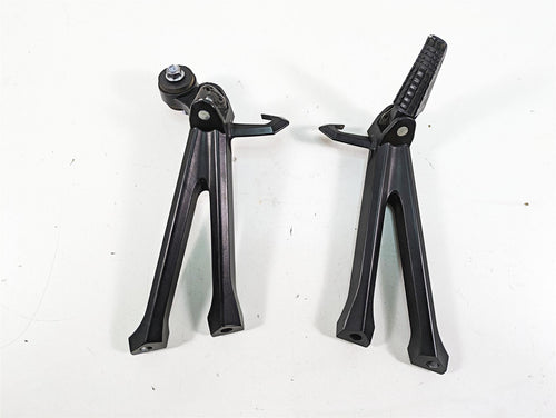 2022 Suzuki GSXR 750 Passenger Footpeg Foot Peg Rest Set 43600-14J30 43700-14J30 | Mototech271