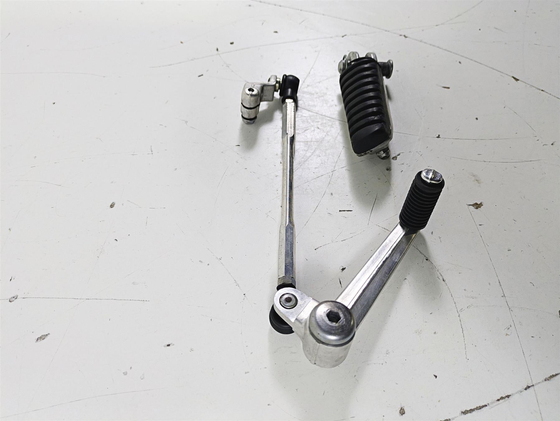 2005 Kawasaki ZX12R Ninja Left Front Footpeg & Shifter 34028-1428 13242-1363 {{ shop.shopifyCountryName }} - Mototech271
