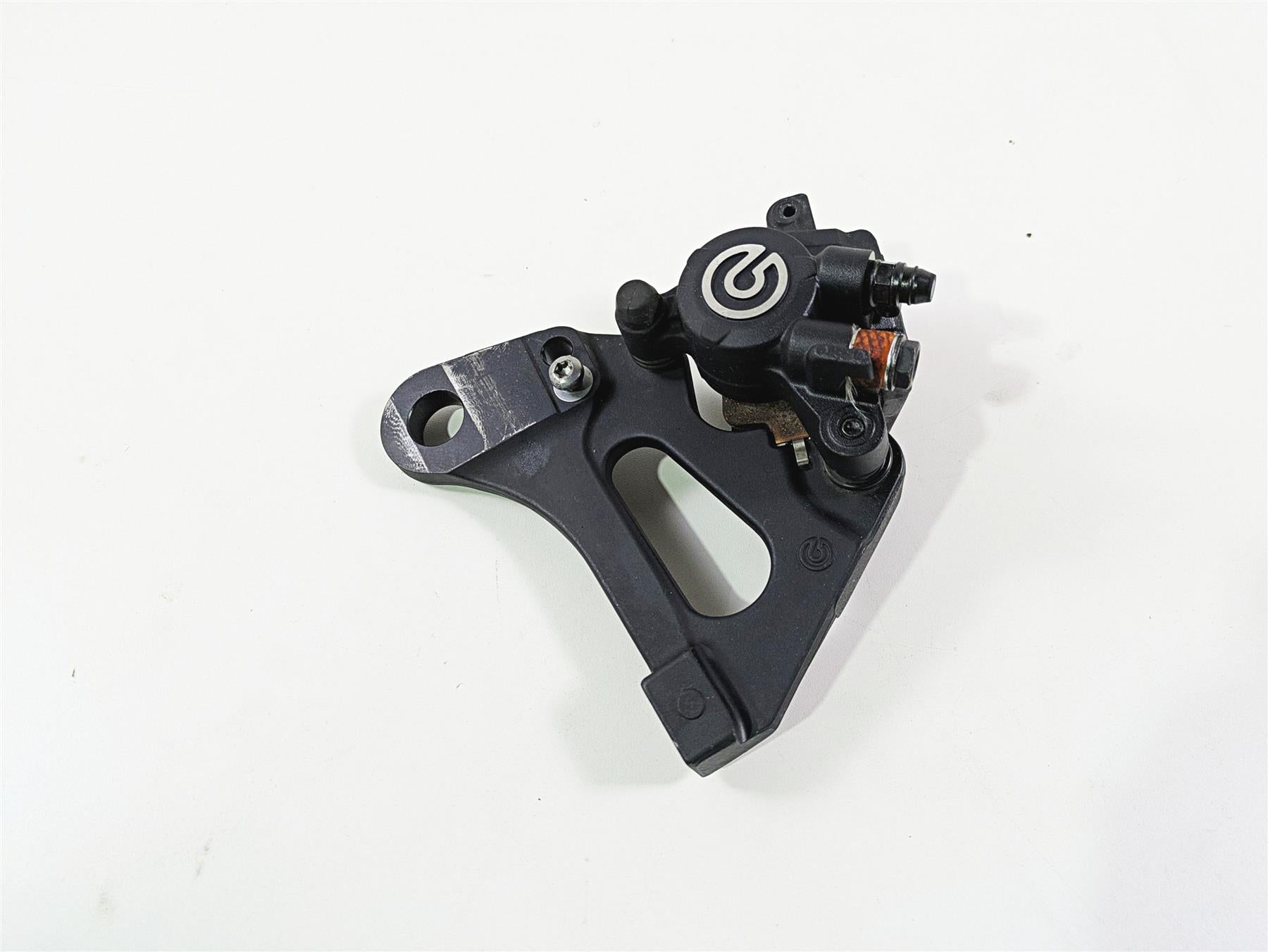 2024 Triumph Tiger 900 GT Brembo Rear Brake Caliper + Bracket T2022330 {{ shop.shopifyCountryName }} - Mototech271