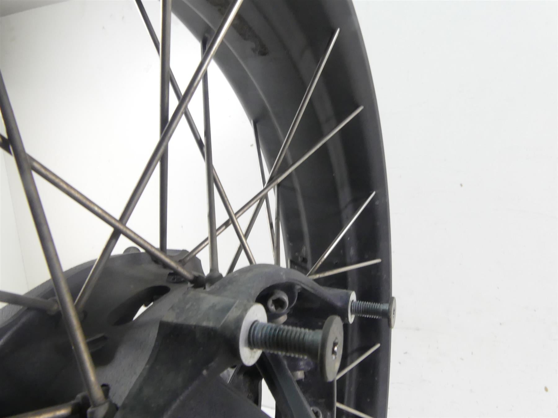 2019 BMW R1250GS K50 Front Wheel Rim 19x3 Spoke 36318528530 {{ shop.shopifyCountryName }} - Mototech271