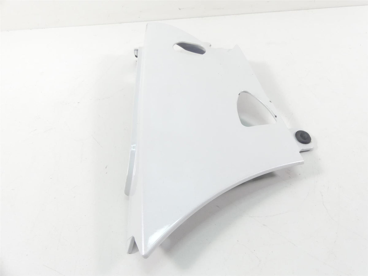2020 Indian Roadmaster White Right Lower Side Cover Fairing Plastic Cowl 5456034 {{ shop.shopifyCountryName }} - Mototech271