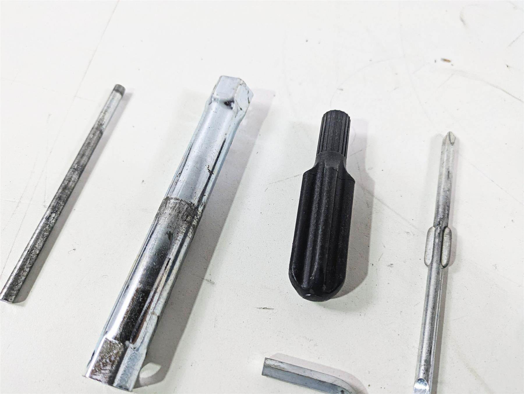 2015 Ducati Hypermotard 821 SP Owners Tool Kit + Bag 69720242C {{ shop.shopifyCountryName }} - Mototech271