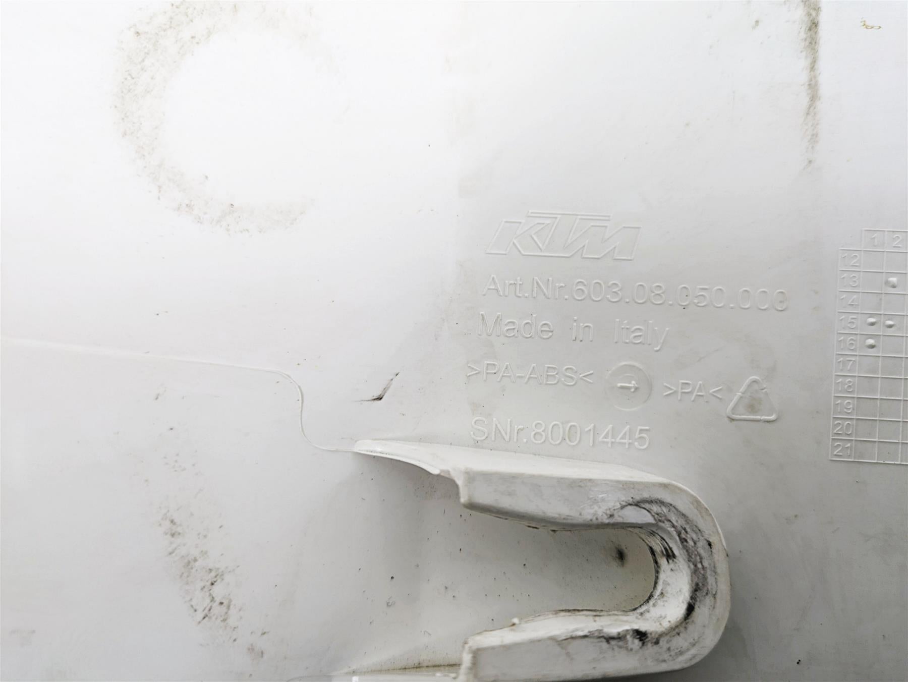 2018 KTM 1090 Adventure R Left Side Fuel Tank Fairing Cover Cowl 60308050000 {{ shop.shopifyCountryName }} - Mototech271