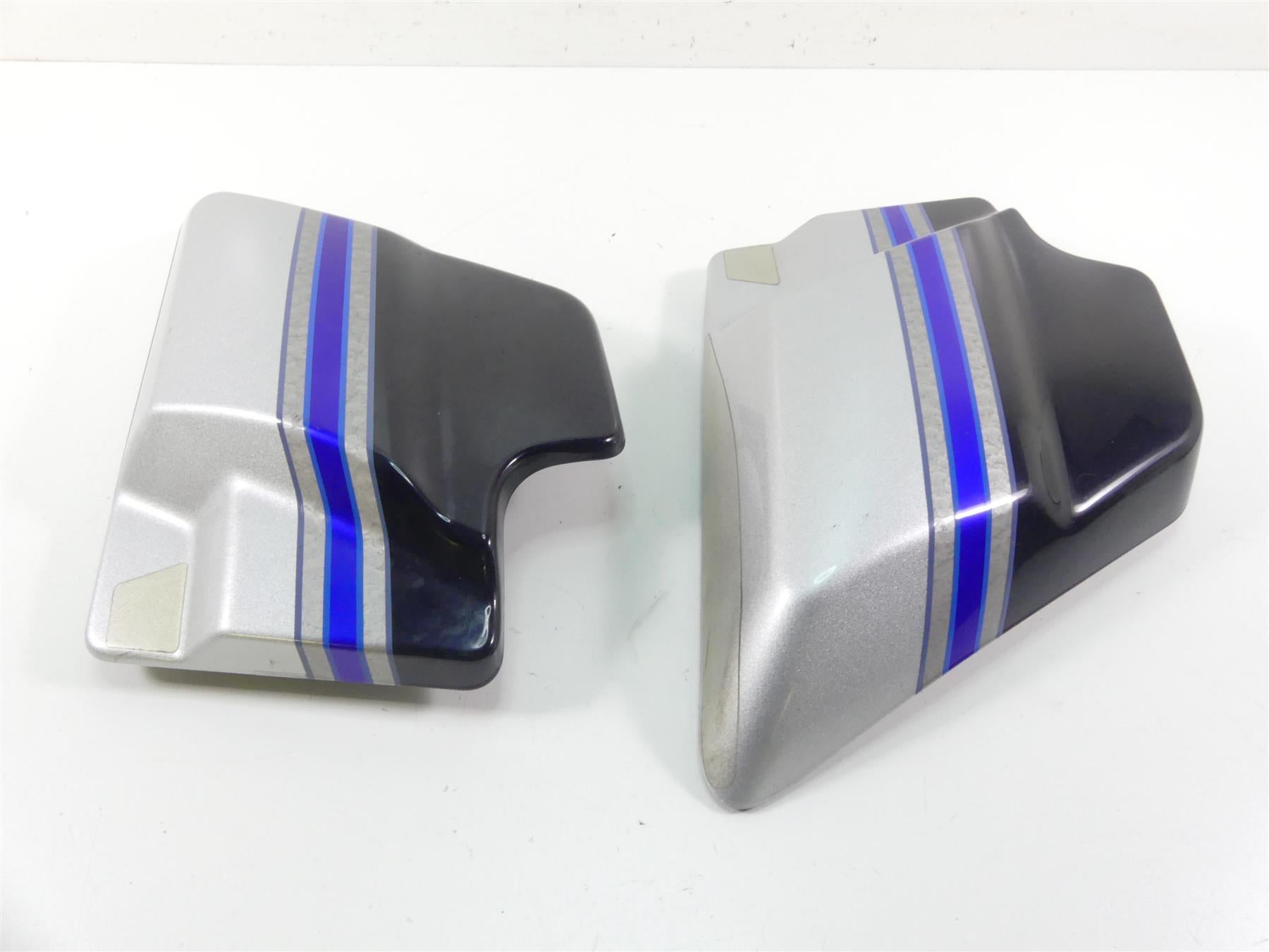 2009 Harley FLHTCU SE4 CVO E-Glide Nice Side Cover Fairing Set 66048-09 66250-09 {{ shop.shopifyCountryName }} - Mototech271