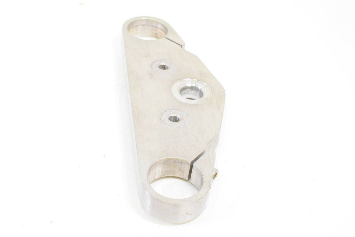 2002 Kawasaki Vulcan 1500 Mean Streak Upper Triple Tree Steering Clamp 44039-131 {{ shop.shopifyCountryName }} - Mototech271