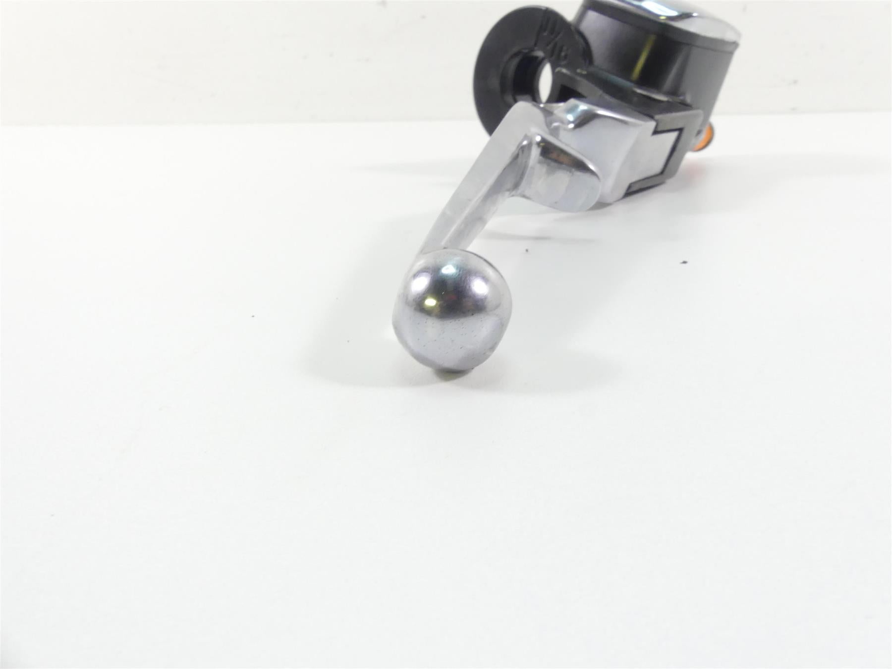 1999 Harley Dyna FXDL Low Rider Front Dual Brake Master Cylinder 11/16 41700737 {{ shop.shopifyCountryName }} - Mototech271