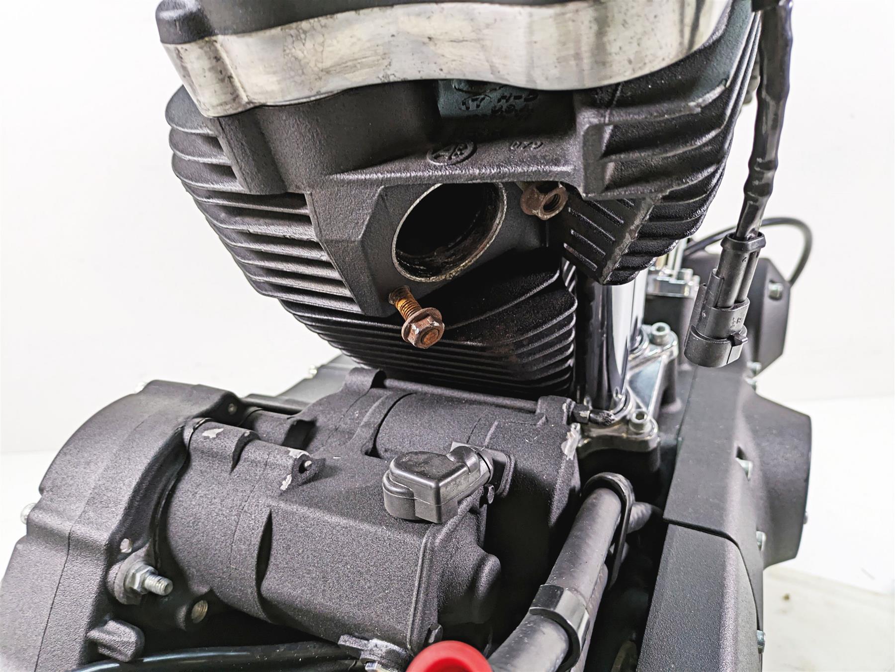 2017 Harley XL883 N Sportster Iron Running Engine Motor 9k - Video 16200497 {{ shop.shopifyCountryName }} - Mototech271