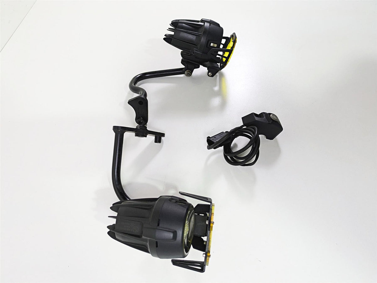 2019 BMW R1250RT K52 Led Driving Light Lamp + Button Set 63179457322 {{ shop.shopifyCountryName }} - Mototech271