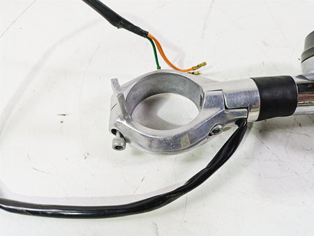 2002 Honda V-Twin VTX1800 C Front Left Blinker & Clamp 33450-MBH-673 {{ shop.shopifyCountryName }} - Mototech271