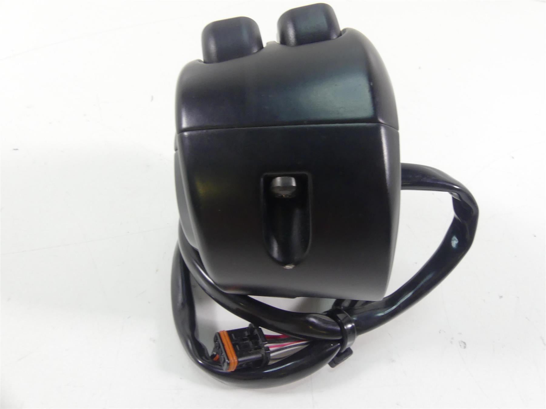 2016 Harley Touring FLHR Road King Right Hand Control Switch 71500127C ...