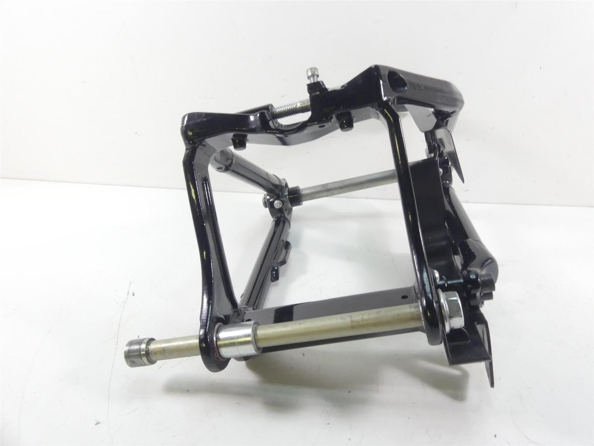 2021 Harley Softail FXBBS 114 Street Bob Swingarm Swing Arm & Axle 47400099BHP {{ shop.shopifyCountryName }} - Mototech271