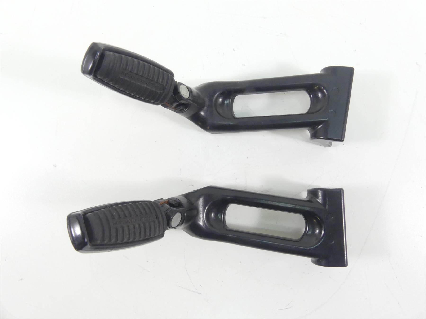 2006 Harley VRSCD Night Rod Rear Passenger Foot Peg Rest Set 51094-06 51095-06 {{ shop.shopifyCountryName }} - Mototech271