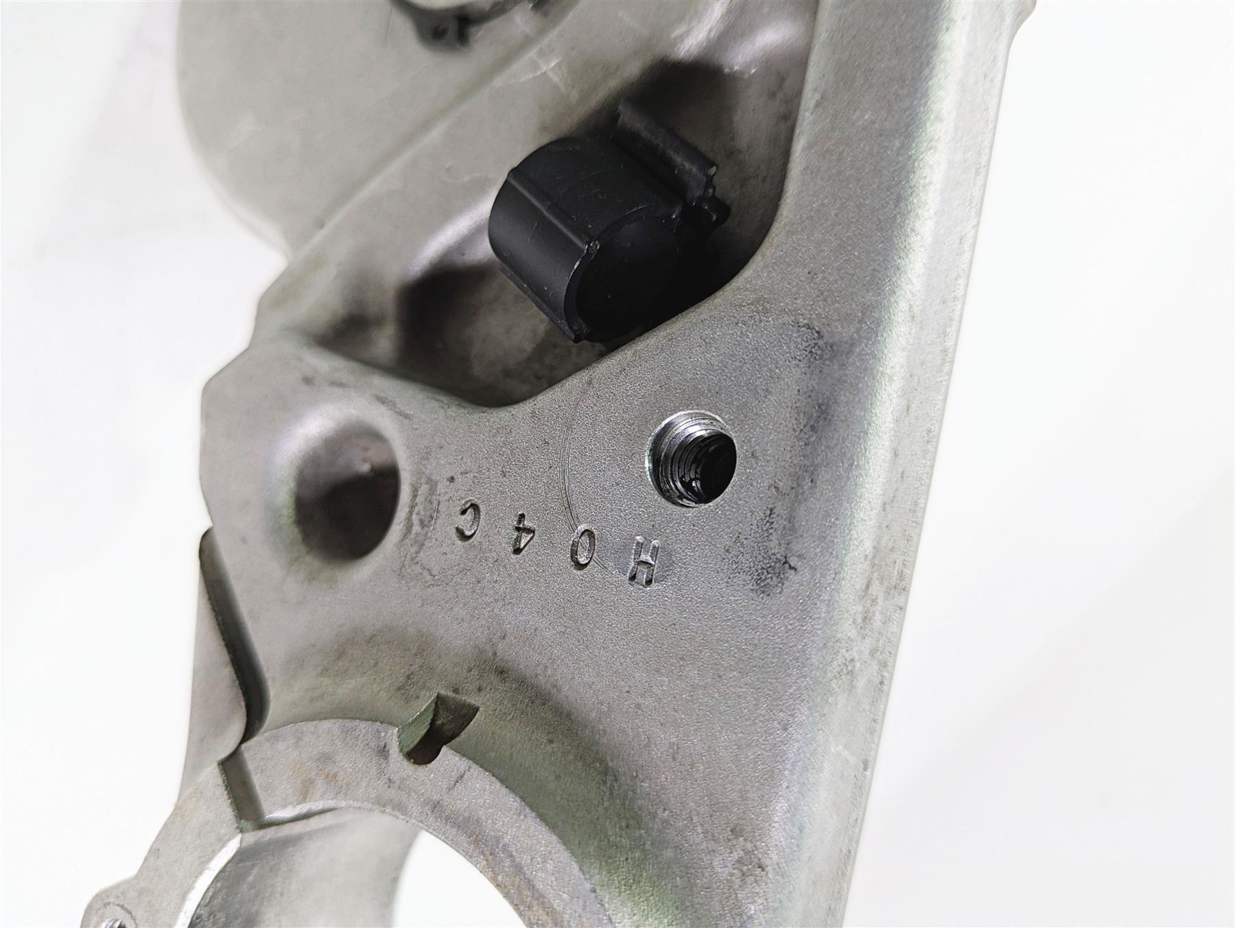 2018 Harley FLHCS Softail Heritage 115th Lower Triple Tree & Covers 45900181 {{ shop.shopifyCountryName }} - Mototech271