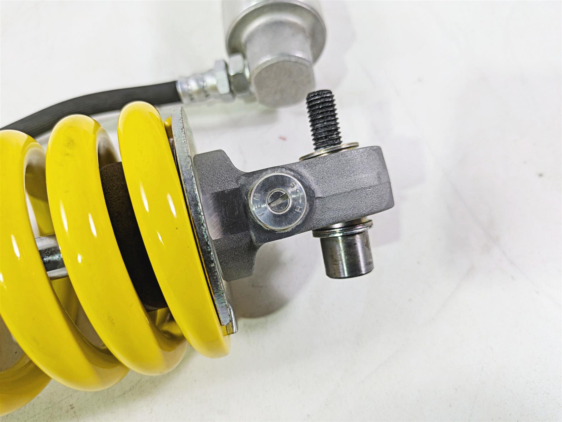 2022 Ducati Scrambler Desert Sled Straight Kyb Rear Shock Damper 36521661A {{ shop.shopifyCountryName }} - Mototech271