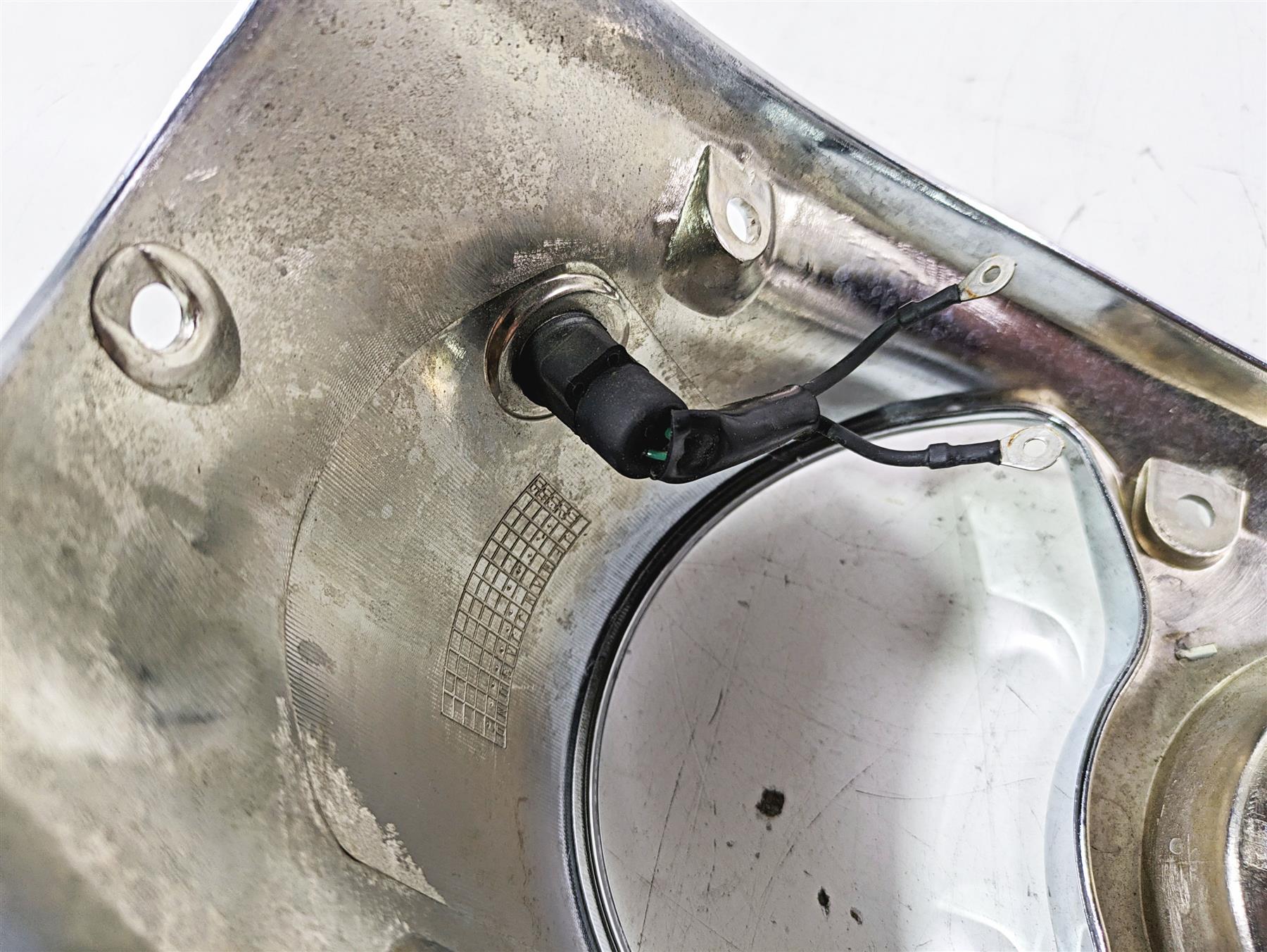 2002 Honda VTX1800 Retro Fuel Gas Petrol Tank Chrome Dash Cover 17621-MCV-000 {{ shop.shopifyCountryName }} - Mototech271