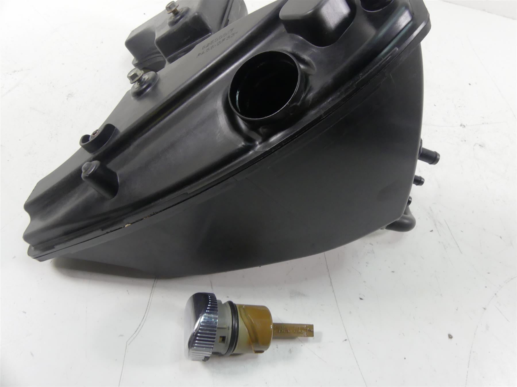 2014 Harley Sportster XL1200 C Oil Reservoir Tank & Dipstick 62500017 {{ shop.shopifyCountryName }} - Mototech271