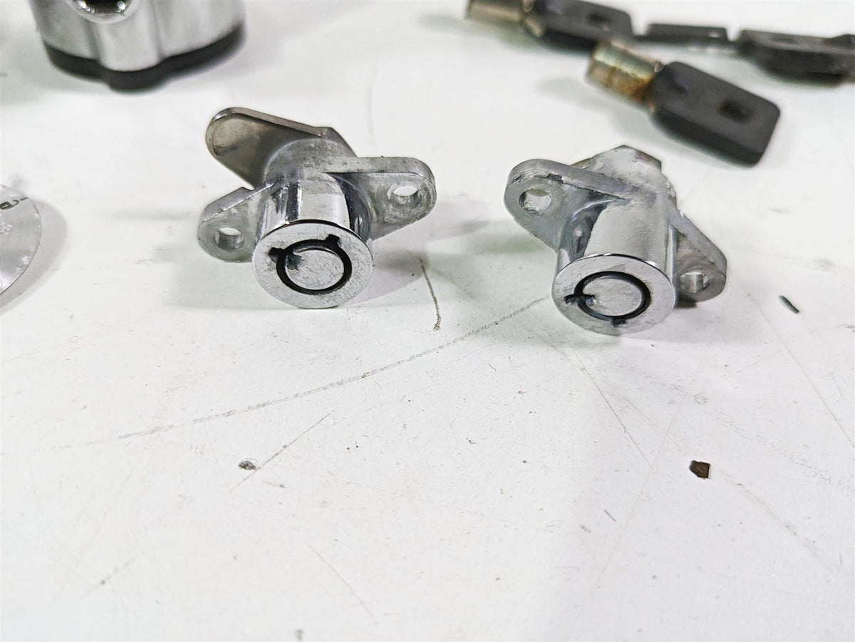 2012 Harley FLD Dyna Switchback Ignition Switch Saddlebag Key Lock Set 71304-04 {{ shop.shopifyCountryName }} - Mototech271
