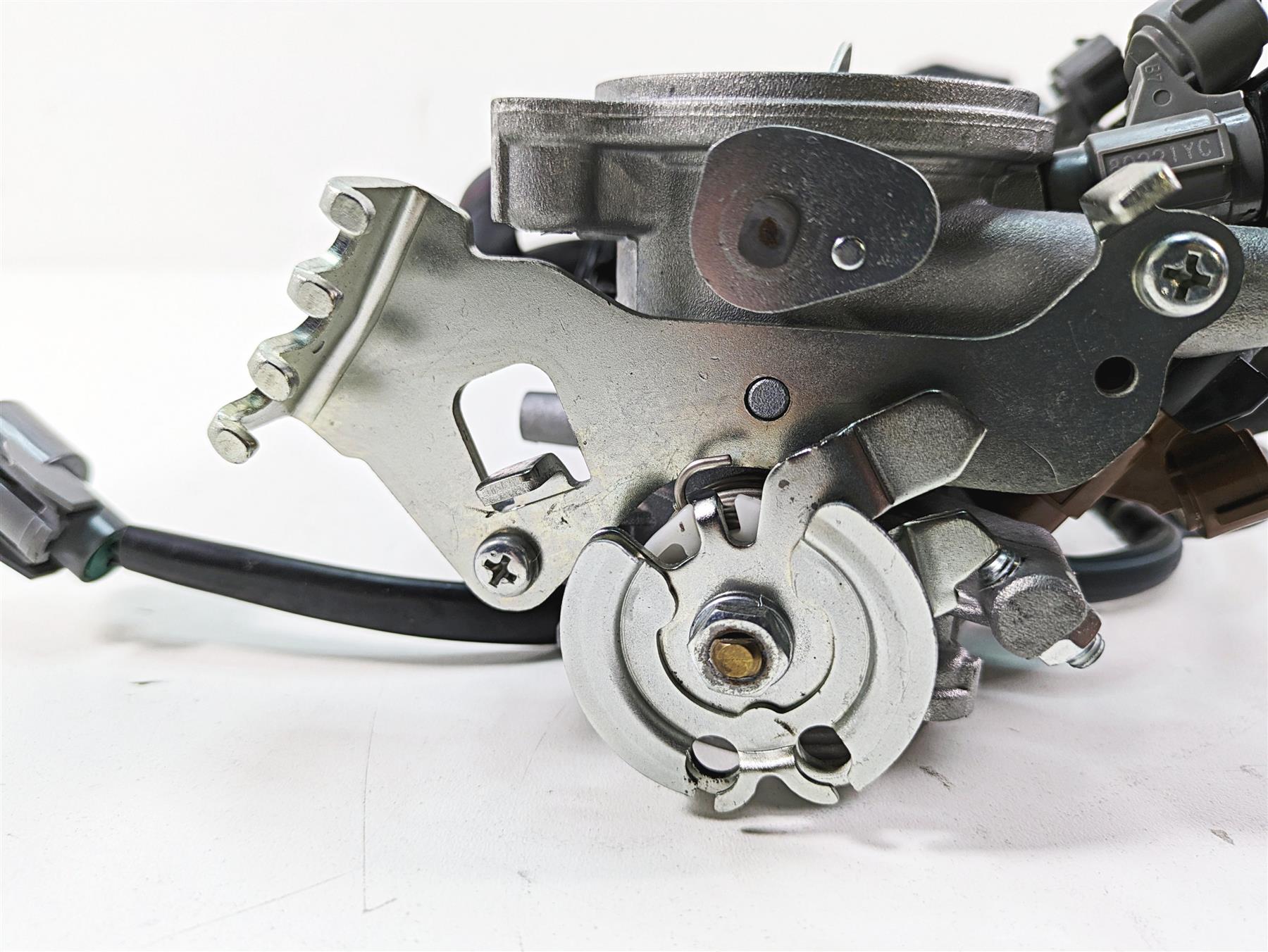 2022 Suzuki GSXR 750 Mikuni Throttle Body Bodies 4K 1340615J21 13406-15J21 {{ shop.shopifyCountryName }} - Mototech271