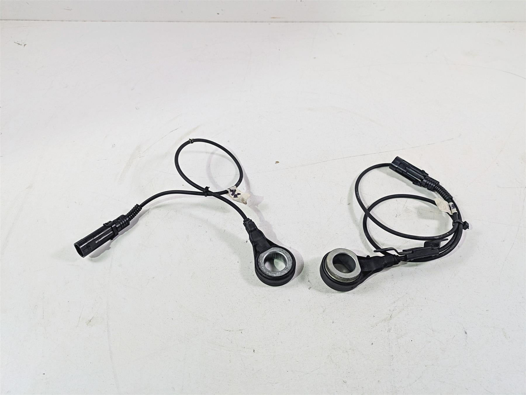 2015 Harley Touring FLHTKL Electra Glide Abs Brake Speed Sensor Set 40615-08