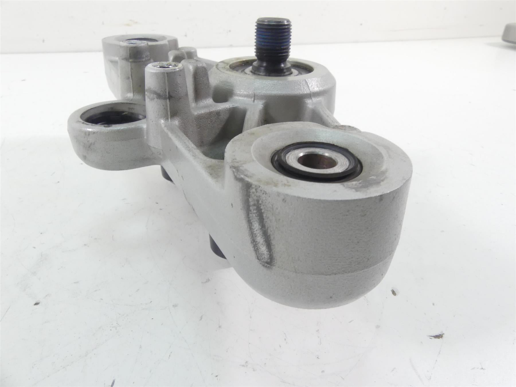 2003 BMW R1150 GS R21 Showa Upper Triple Tree Steering Clamp 31422314505 {{ shop.shopifyCountryName }} - Mototech271