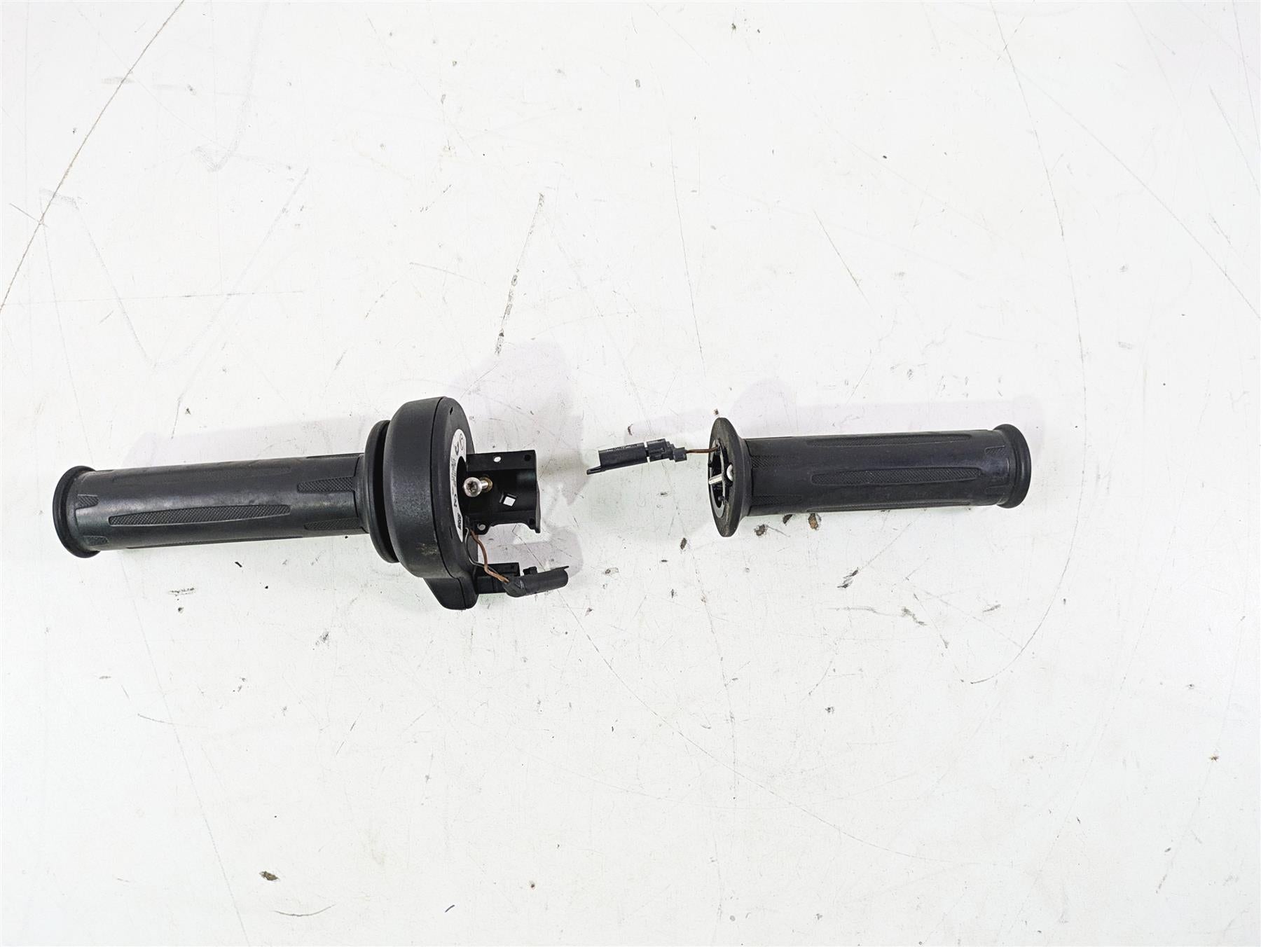 2015 BMW K1600 GT K48 Heated Hand Grip Set Cruise 61318522472 {{ shop.shopifyCountryName }} - Mototech271