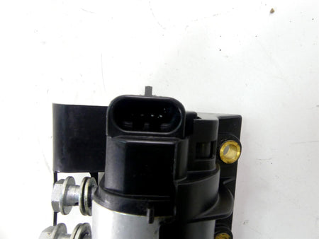 2017 Harley Softail FXSB Breakout Rear Abs Brake Module Unit Pump 41100037A {{ shop.shopifyCountryName }} - Mototech271