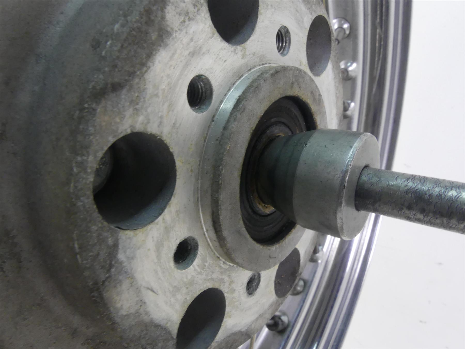 2001 Moto Guzzi California Sp 1100 Straight 18x2.5 Front Wheel Rim GU03610340 {{ shop.shopifyCountryName }} - Mototech271