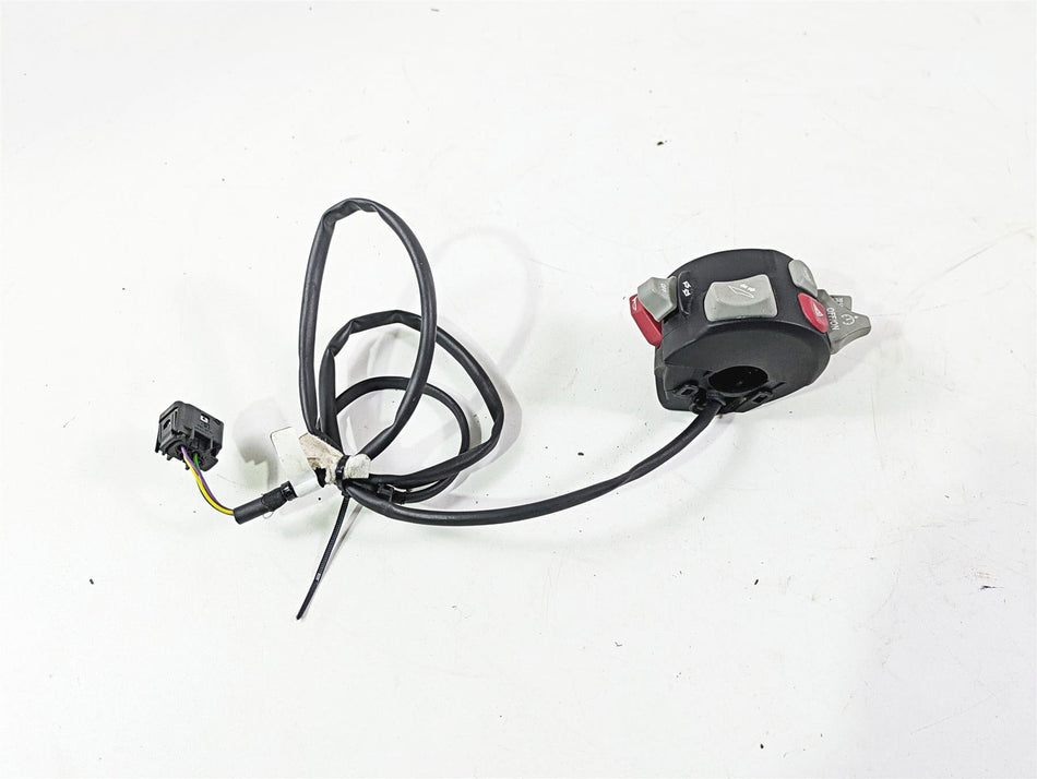 2010 BMW R1200RT K26 Left Windshield Blinker Cruise Control Switch 61318546203 {{ shop.shopifyCountryName }} - Mototech271