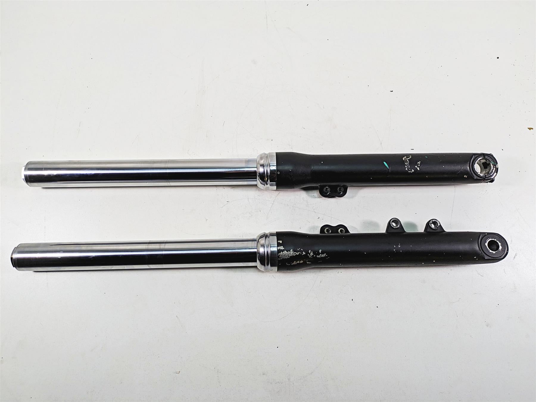 2009 Harley FXDC Dyna Super Glide Custom Straight Front Fork Legs  49mm 45947-06 | Mototech271