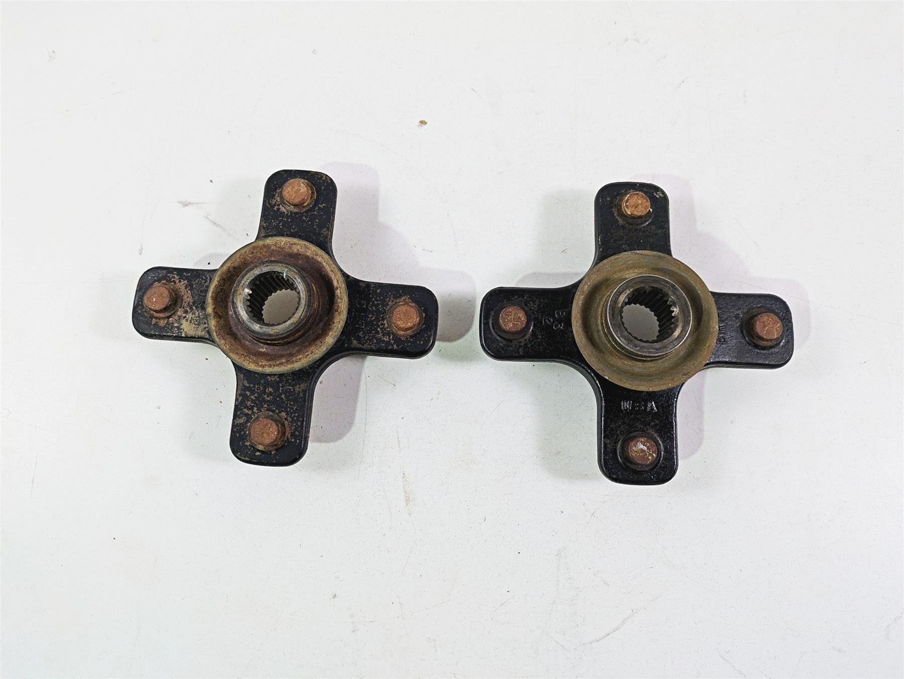 2011 Can-Am Outlander 650 4X4 XT Rear Wheel Rim Hub Set 705501713 {{ shop.shopifyCountryName }} - Mototech271