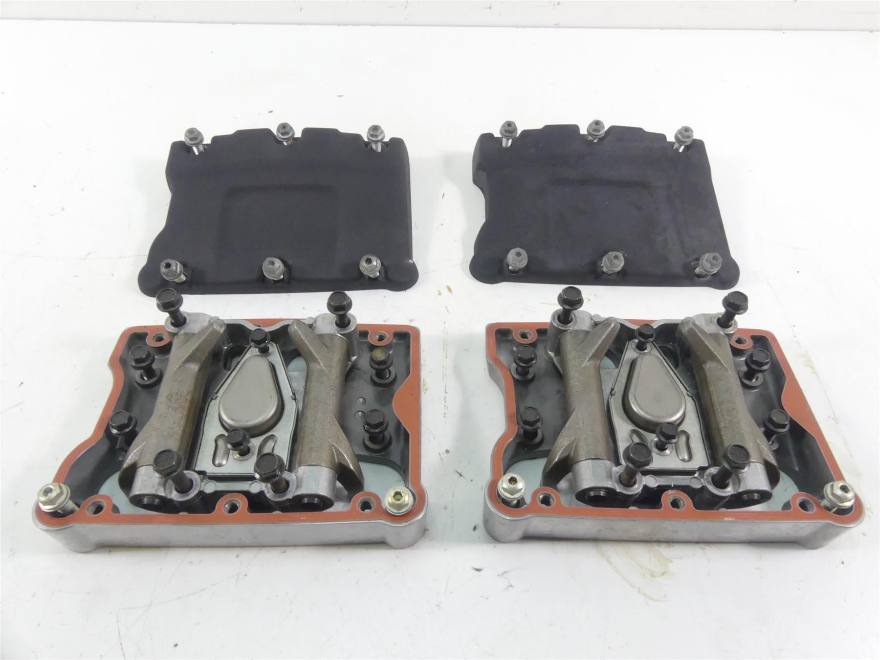 2015 Harley FXDF Dyna Fat Bob Rocker Arm Box Valve Cover 103ci Set 17543-99A {{ shop.shopifyCountryName }} - Mototech271