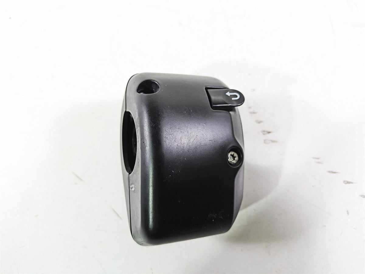 2018 Indian Chieftain Dark Horse Left Hand Control Switch 4016912 4018465 {{ shop.shopifyCountryName }} - Mototech271