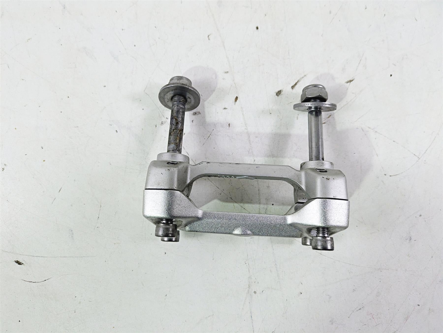 2023 BMW G310R K03 Handlebar Riser Holder Clamp Set 32718554120 {{ shop.shopifyCountryName }} - Mototech271