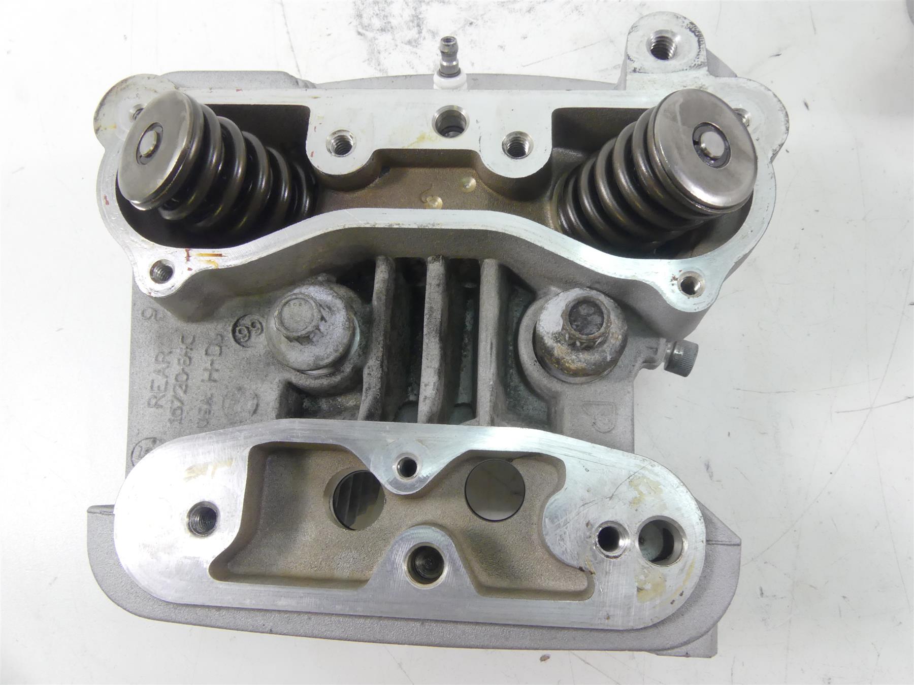 2000 Harley Dyna FXR4 CVO Super Glide Cylinder Head Cylinderhead Set 16720-84C {{ shop.shopifyCountryName }} - Mototech271