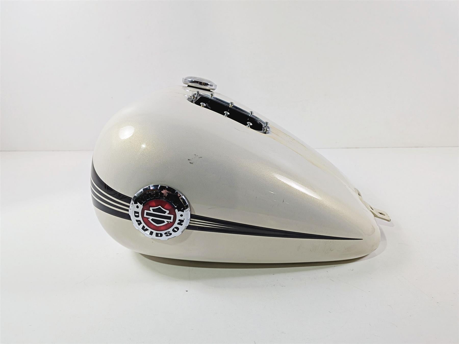 2014 Harley FXSB Softail Breakout Fuel Gas Tank -No Dent -Morocco Gold 61000694-Mototech271