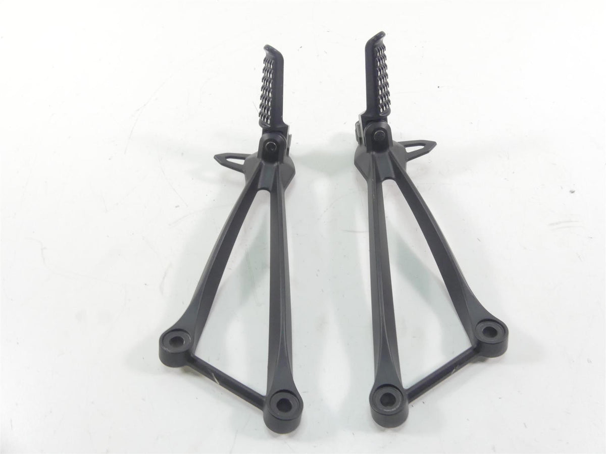 2013 Kawasaki ZX636 ZX6R Ninja Passenger Footpeg Foot Peg Set 35063-0444-18R {{ shop.shopifyCountryName }} - Mototech271