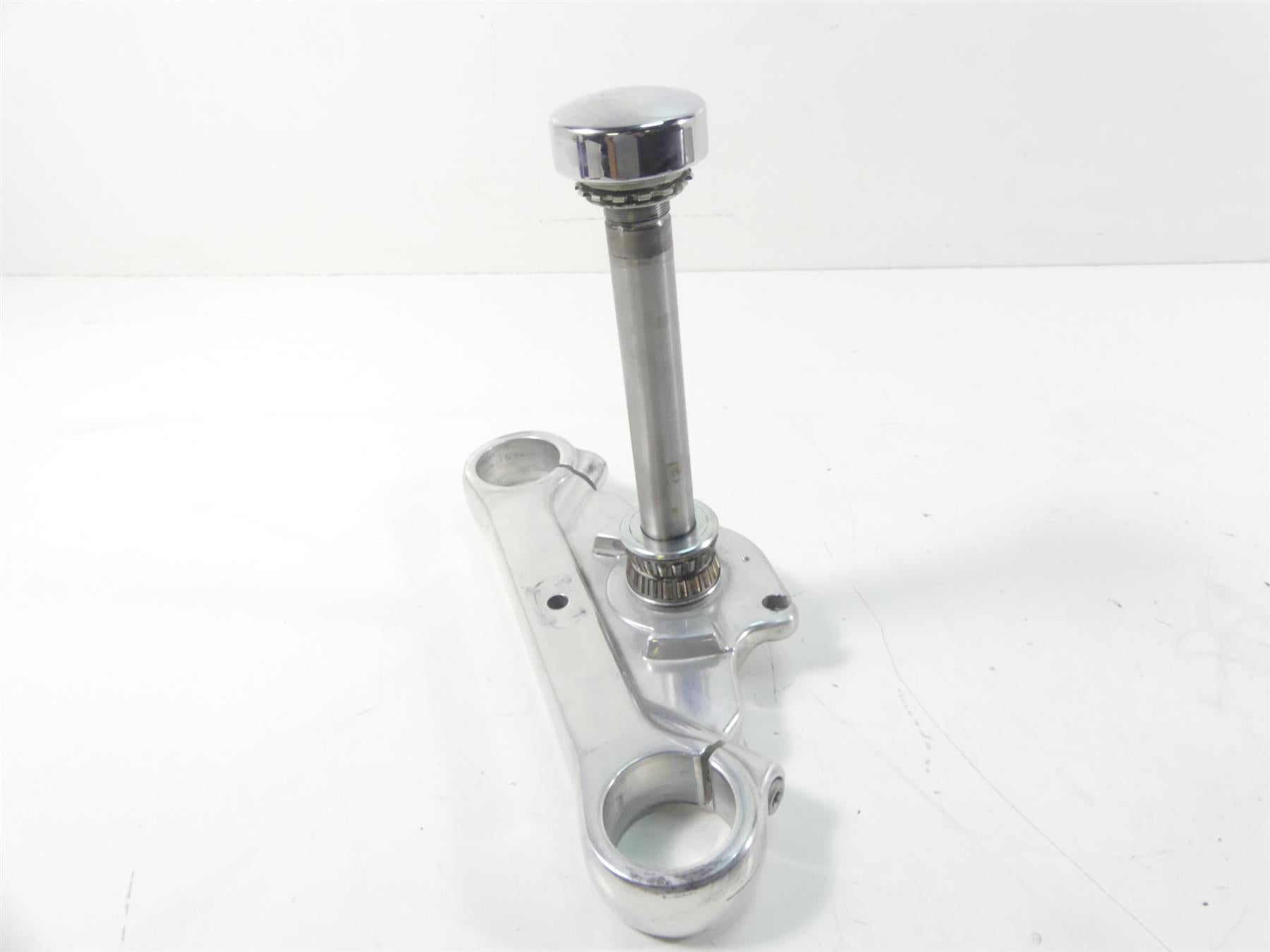 2009 Harley FXDF Dyna Fat Bob Lower Triple Tree Steering Yoke - 49mm 47648-08 {{ shop.shopifyCountryName }} - Mototech271